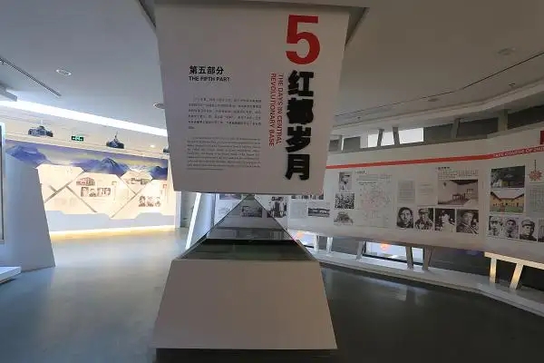 黨建展館展廳設(shè)計如何針對企業(yè)實施 